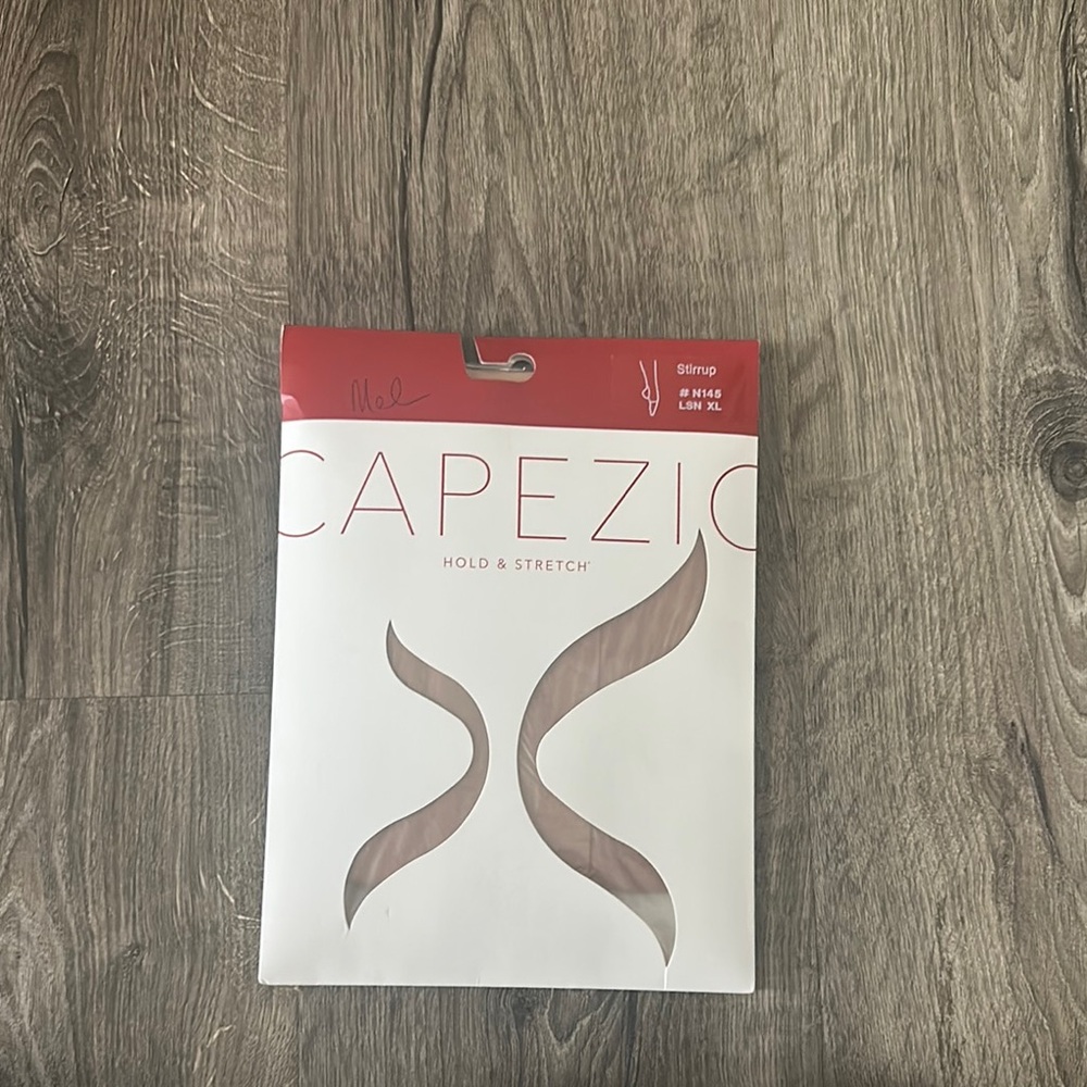 Capezio hold and stretch stirrup tights N145